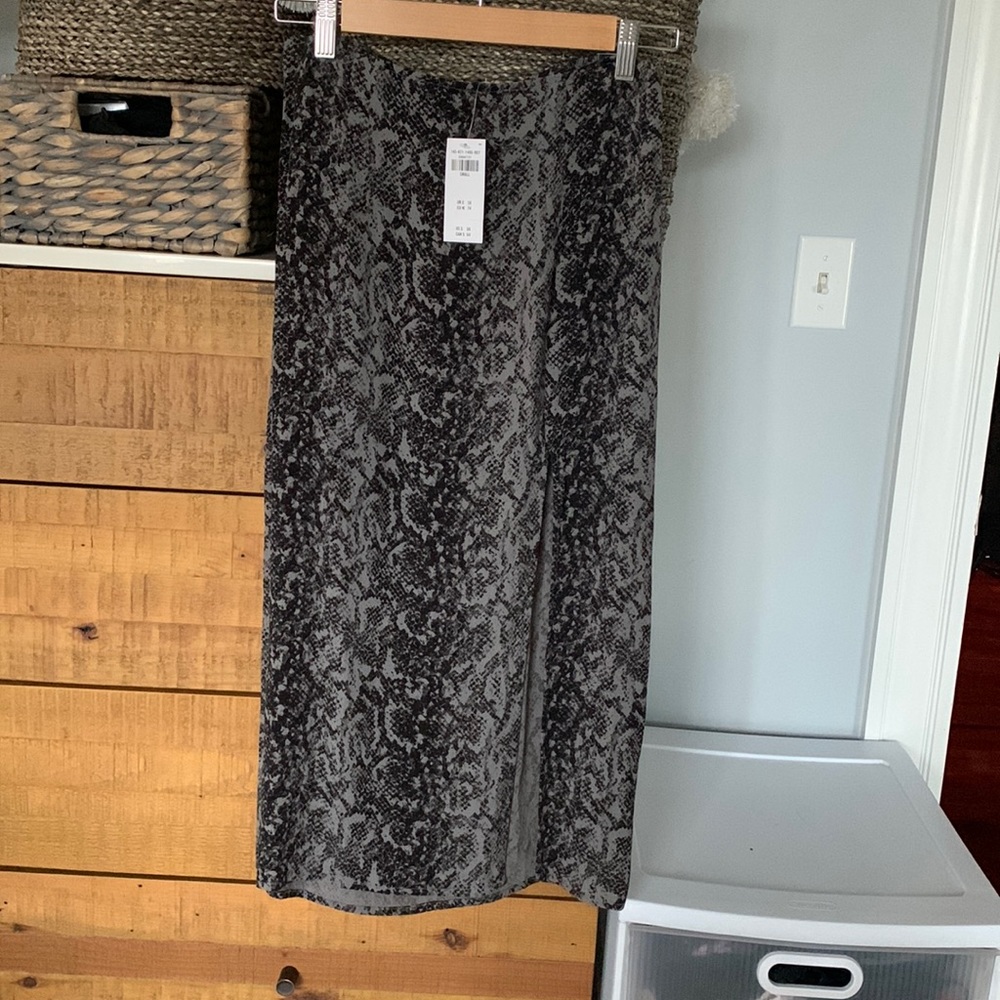 NWT! A&F snakeskin print midi skirt with slit
